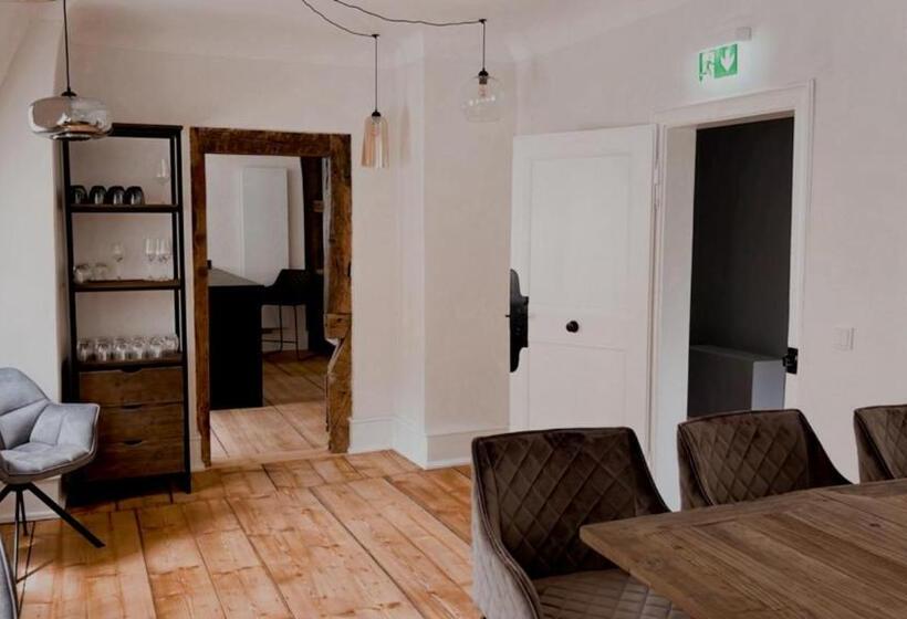 Отель Hofgut Schmitte