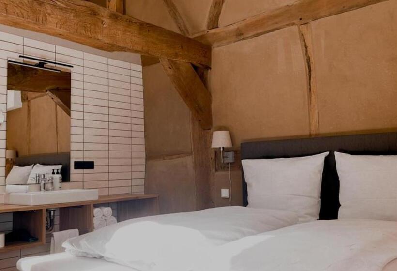 Отель Hofgut Schmitte