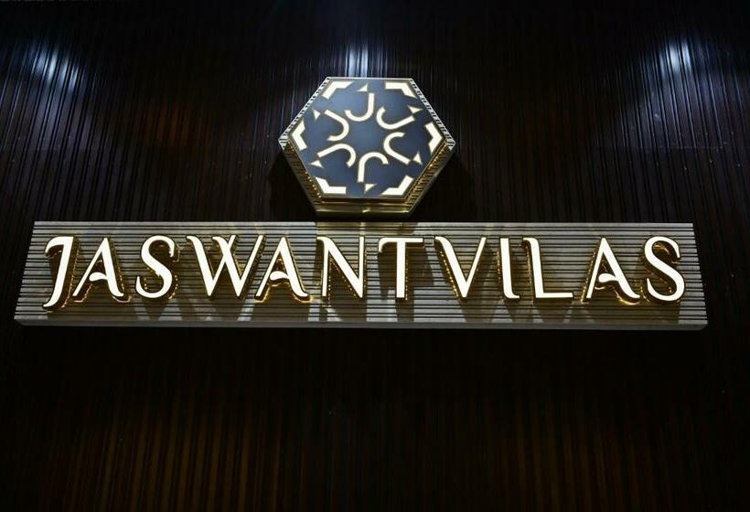 Отель Jaswant Vilas 10mins From Railway & Bus Station