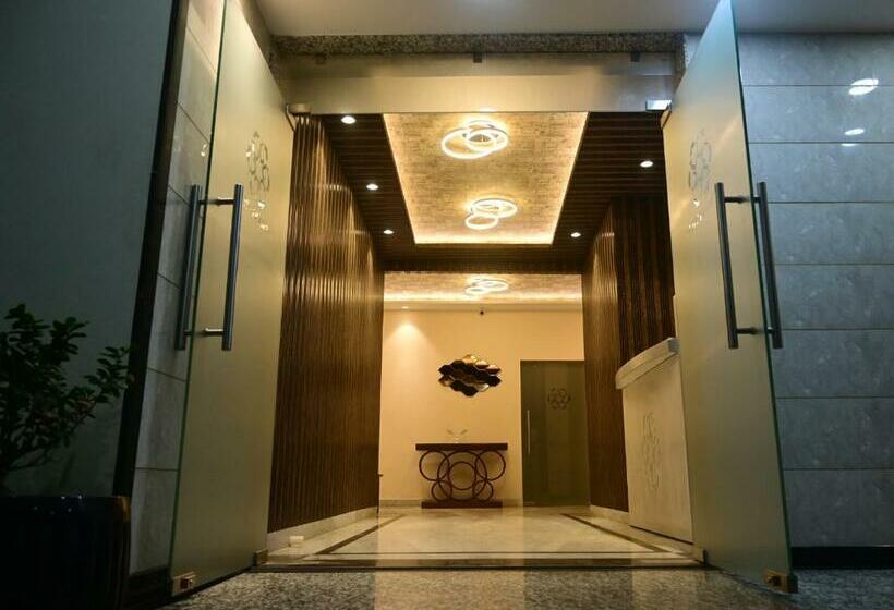 Отель Jaswant Vilas 10mins From Railway & Bus Station