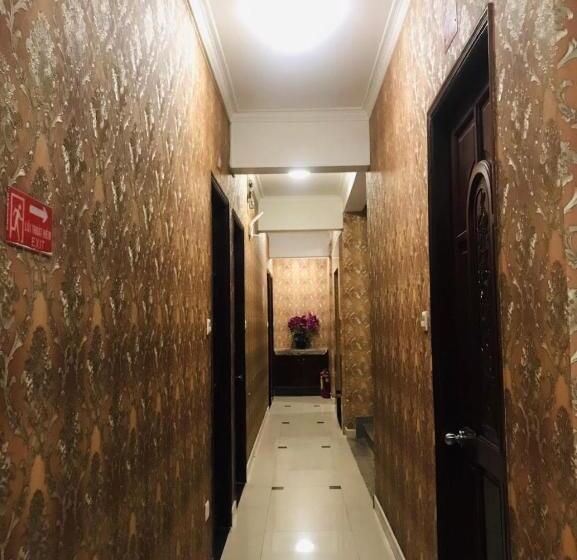 هتل Khách Sạn Hồng Tâm