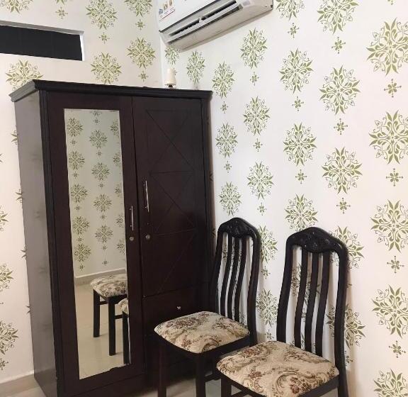 هتل Khách Sạn Hồng Tâm