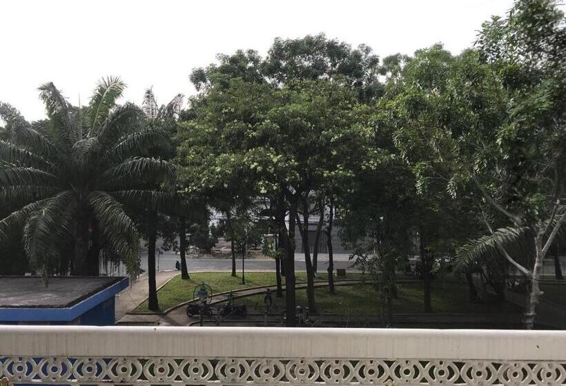 هتل Khách Sạn Hồng Tâm