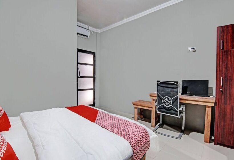 בית מלון כפרי Oyo 91985 Penginapan Noer Syariah