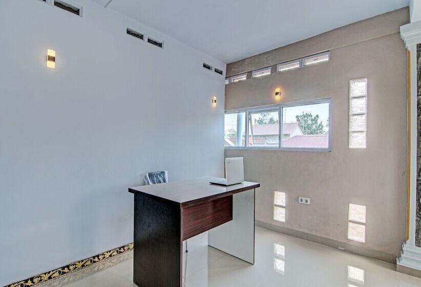 בית מלון כפרי Oyo 92082 Elisa Hill