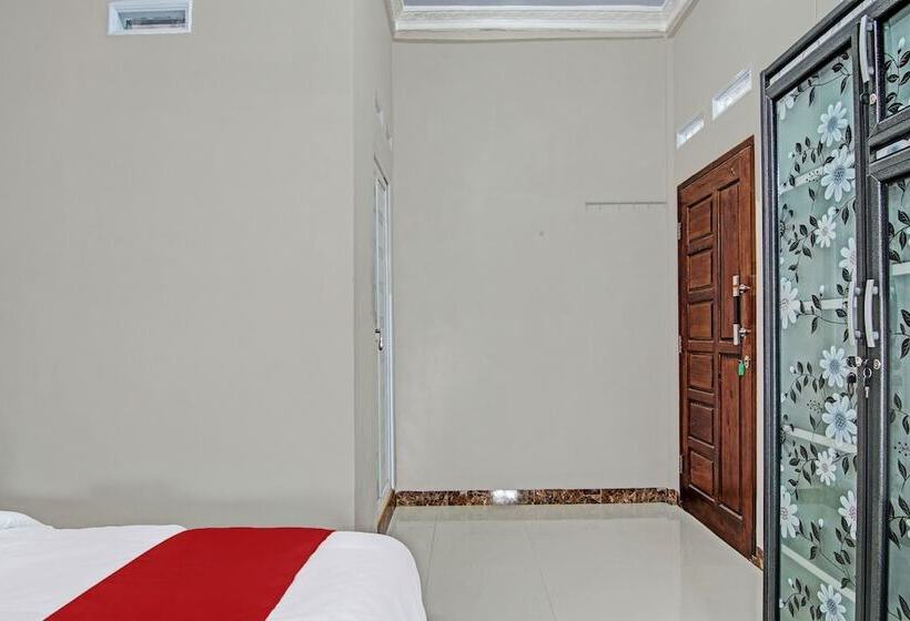 فندق Oyo 92082 Elisa Hill