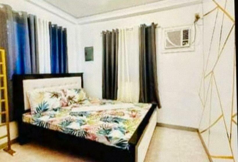 Reddoorz Plus @ Remarkable Hotel Alcala Pangasinan