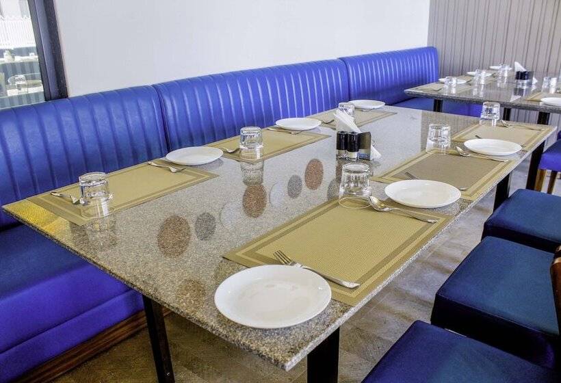 Keys Lite By Lemon Tree Hotels, Vadodara