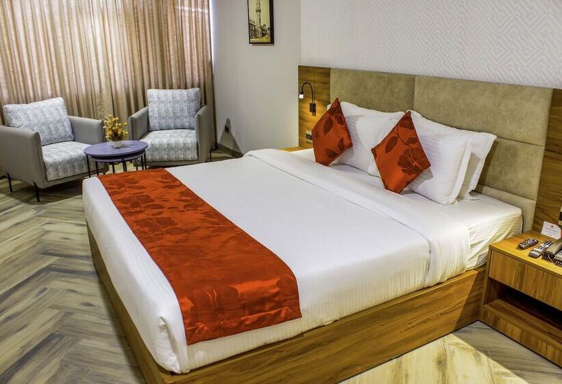 Keys Lite By Lemon Tree Hotels, Vadodara