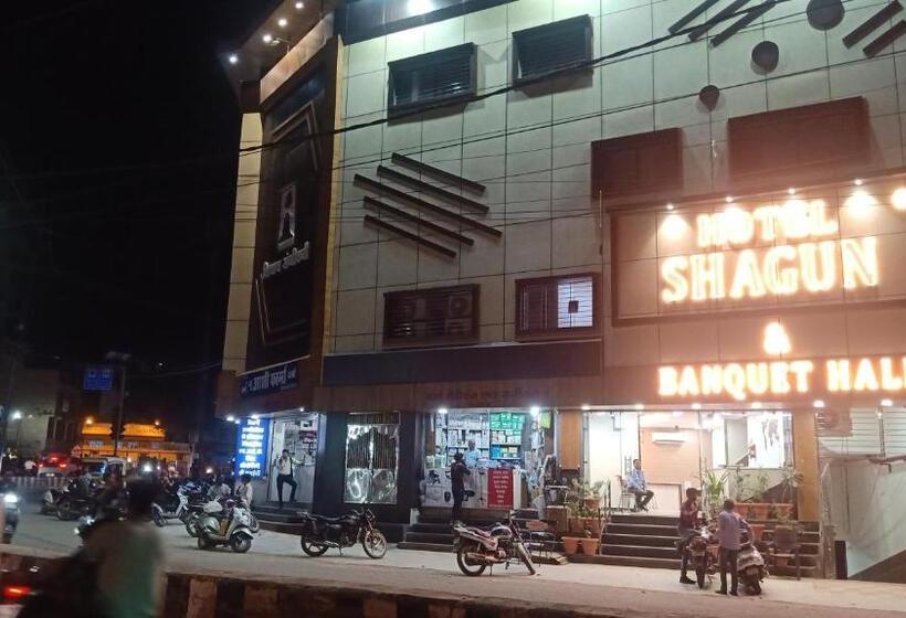 Отель Shagun Banquet And