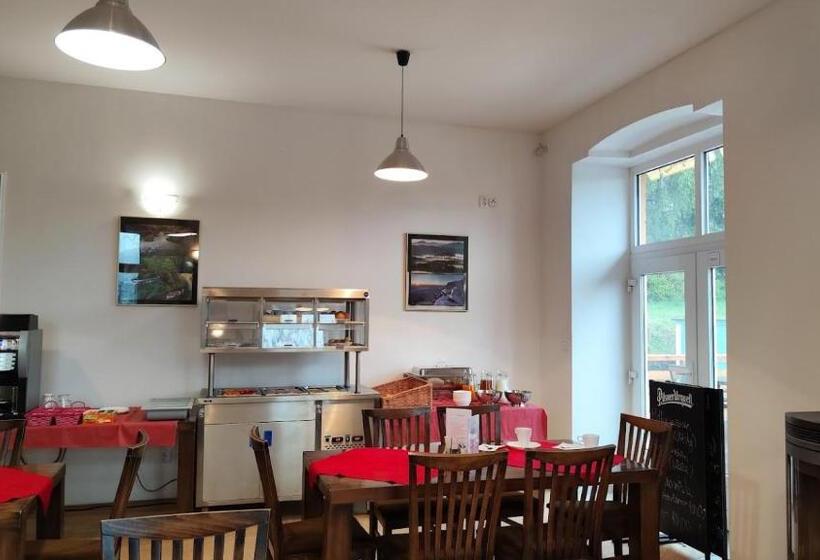 בית מלון כפרי Stará škola