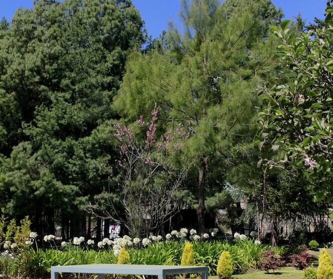 فندق Sublime Valley Resort