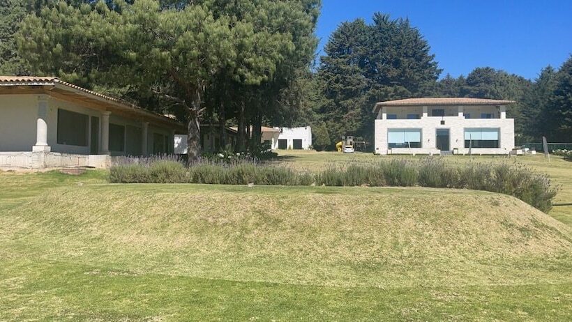 فندق Sublime Valley Resort