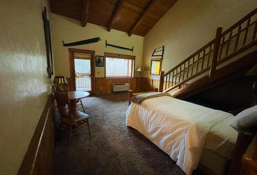 فندق The Lindsay Lodge