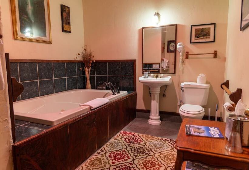 فندق The Lindsay Lodge