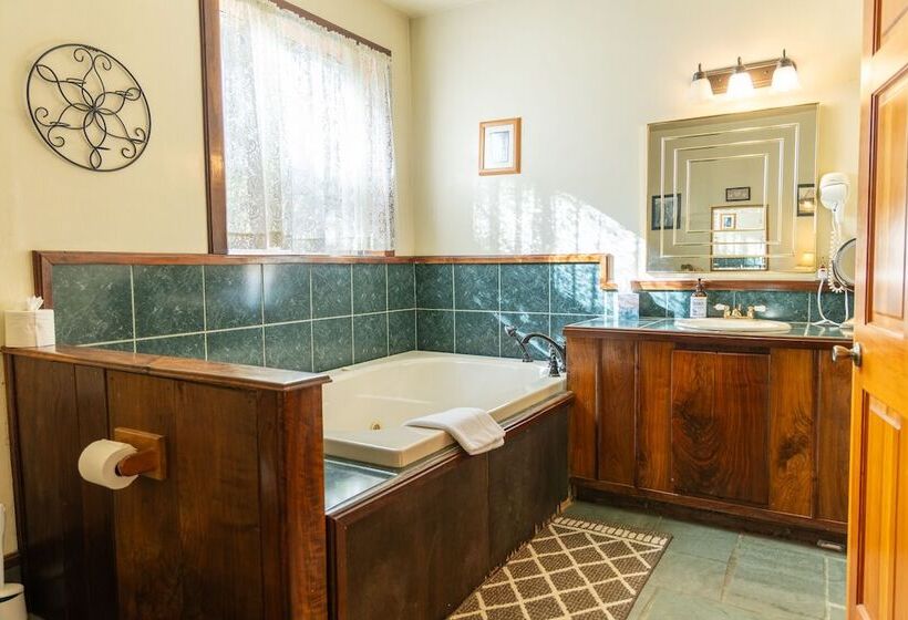 فندق The Lindsay Lodge