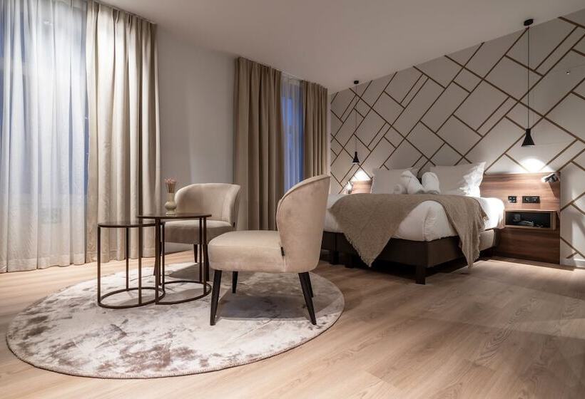 One Two Four Hotel & Spa