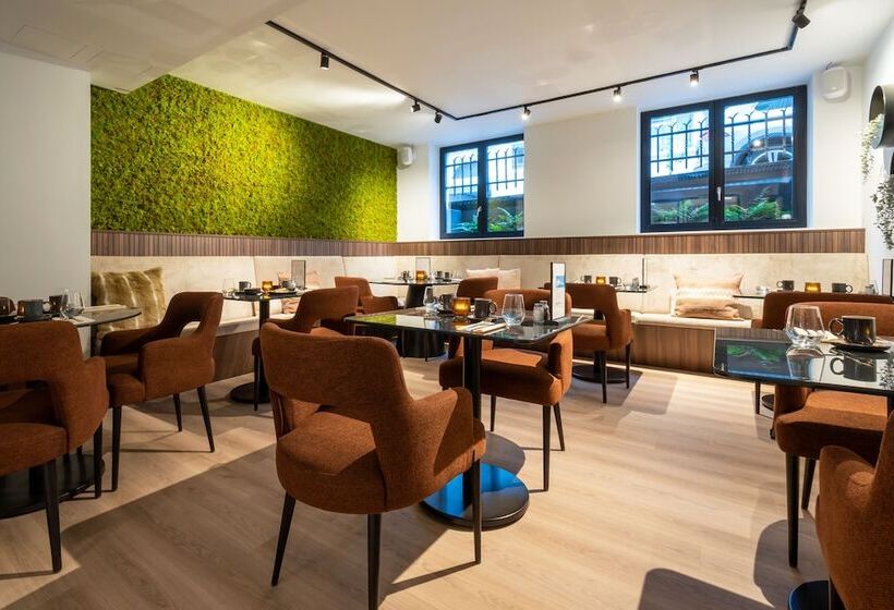 One Two Four Hotel & Spa