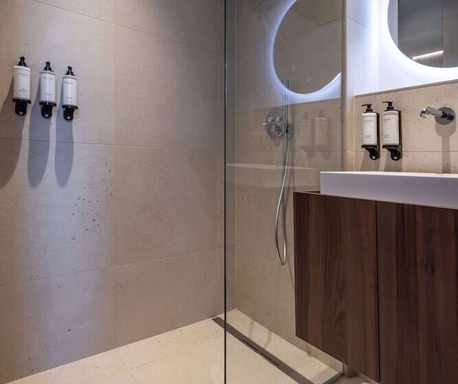 One Two Four Hotel & Spa