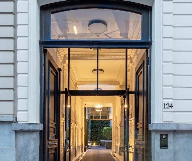 One Two Four Hotel & Spa