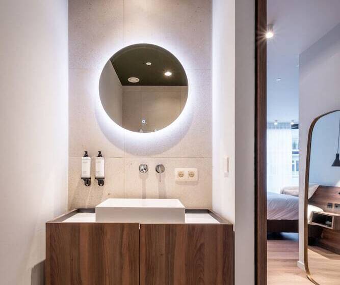 One Two Four Hotel & Spa