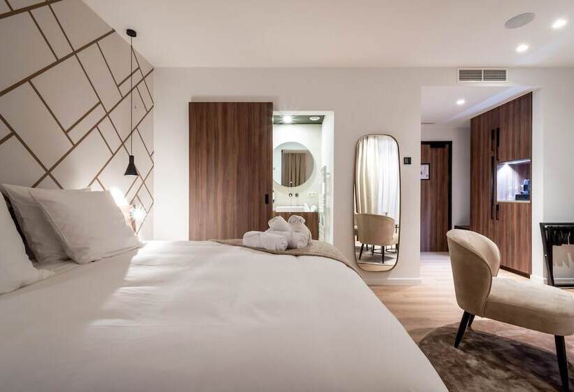 One Two Four Hotel & Spa