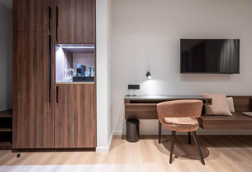 One Two Four Hotel & Spa