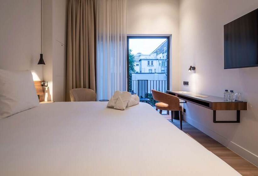 One Two Four Hotel & Spa