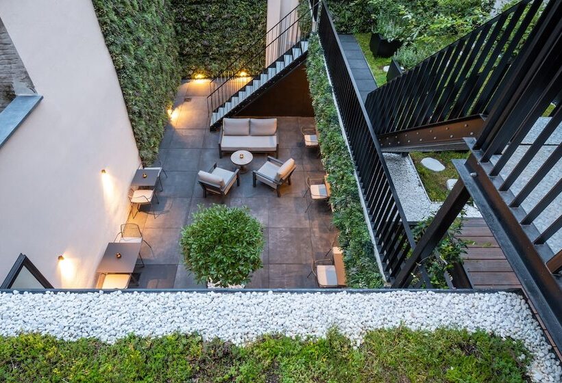 One Two Four Hotel & Spa