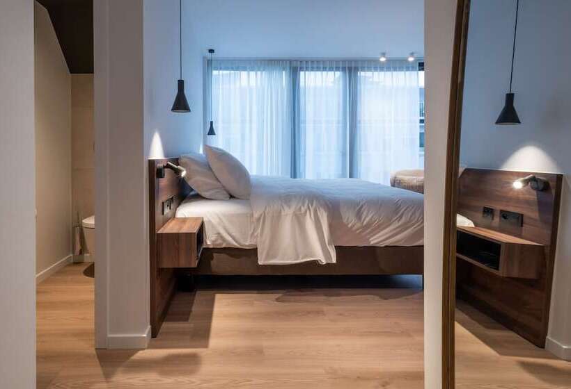 One Two Four Hotel & Spa