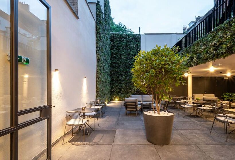 One Two Four Hotel & Spa