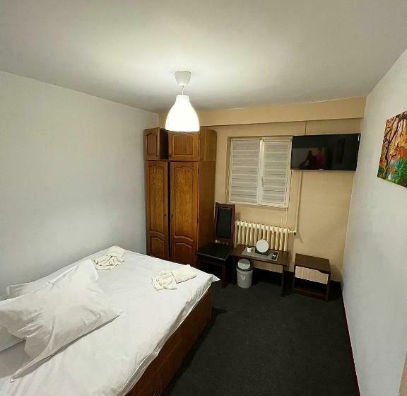 펜션 Casa Nib Calimanesti