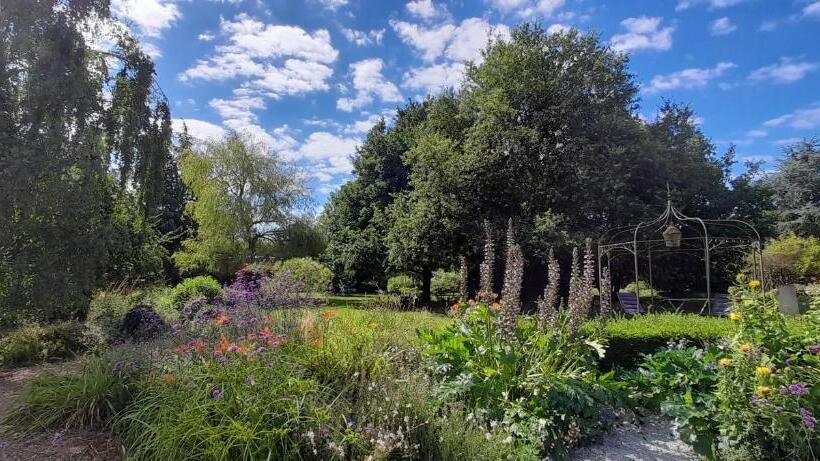 Пансион Domaine De Vaufleury La Maison Du Boulanger