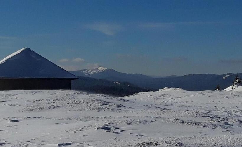 بنسيون Haut Jura