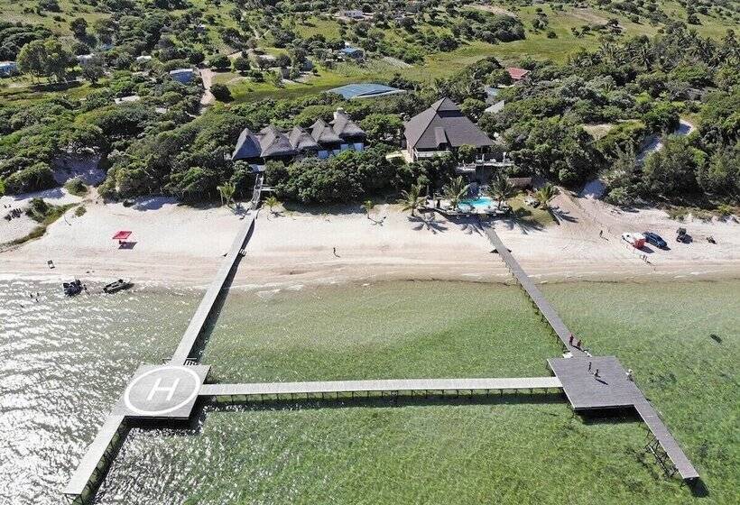 אתר נופש Mukumbura Lodge Bilene