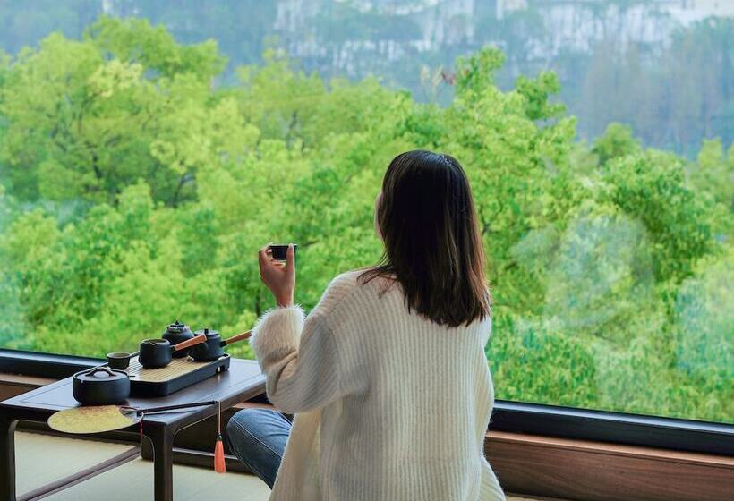 Riverside Wing Hotel Guilin