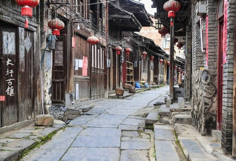 Riverside Wing Hotel Guilin