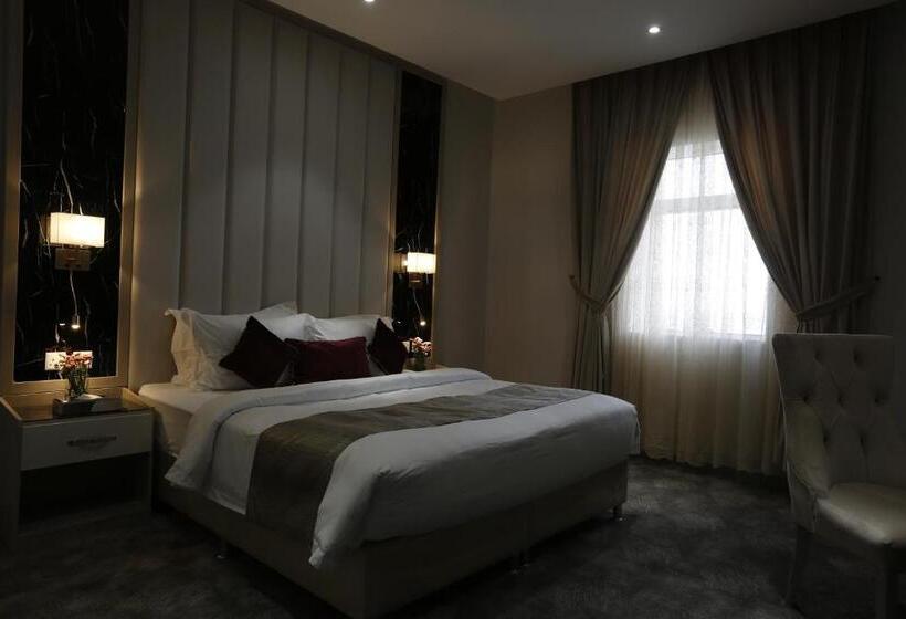 وايت مون للأجنحة الفندقية  الرصراص