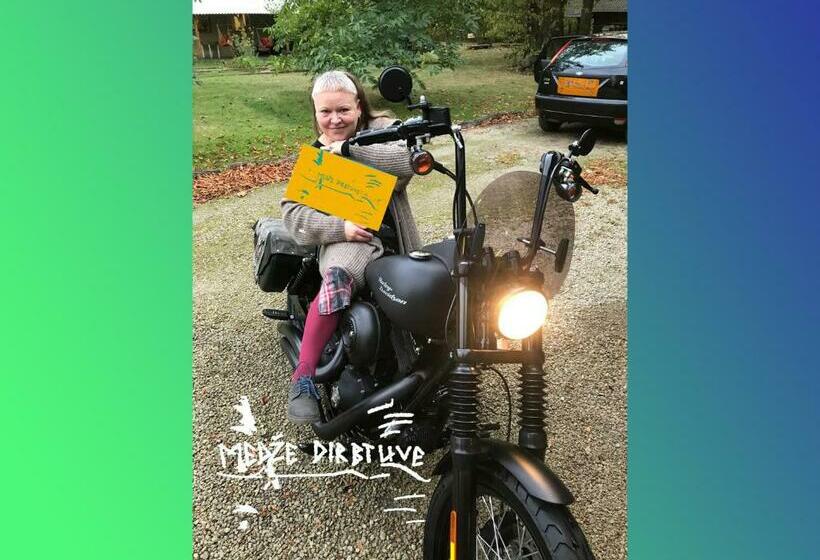 هاستل Medže Dirbtuve