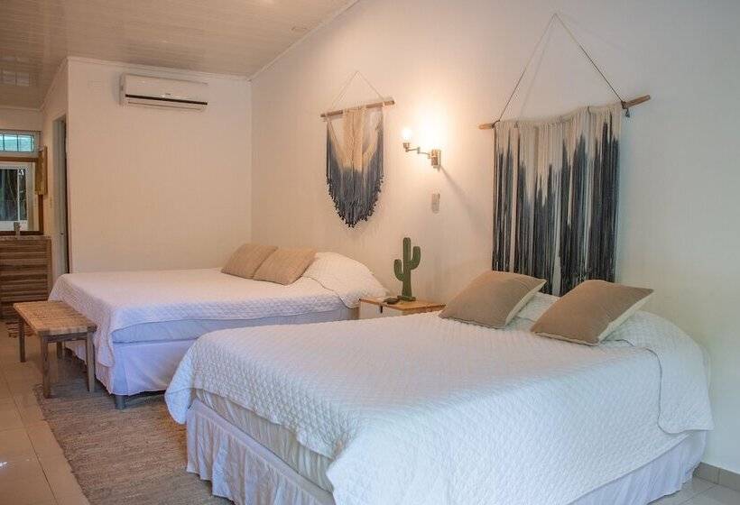 צימר Refugio Surf Lodge