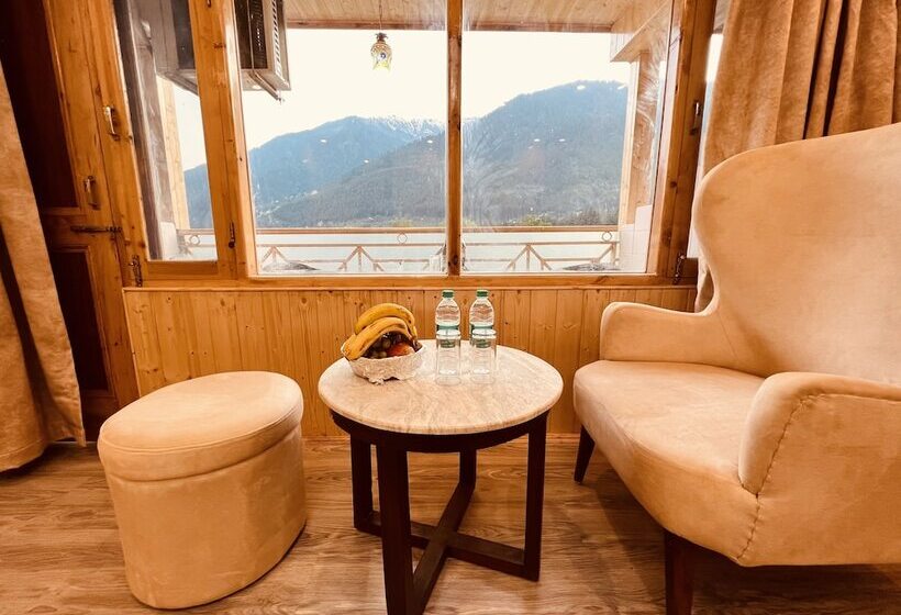 Hill River Resort By West Western