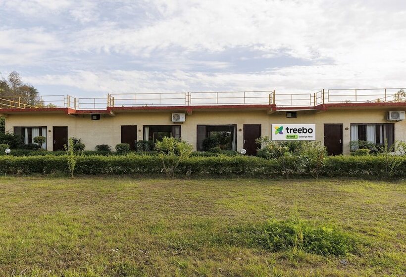 בית מלון כפרי Treebo Trend Corbett Tiger Retreat