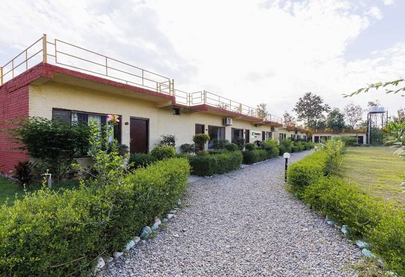 בית מלון כפרי Treebo Trend Corbett Tiger Retreat