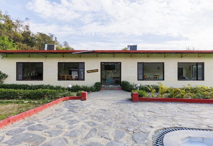 בית מלון כפרי Treebo Trend Corbett Tiger Retreat