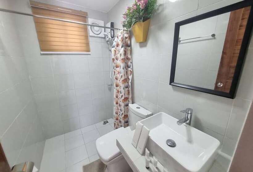 فندق Villa Excellance Beach And Wave Pool Resort