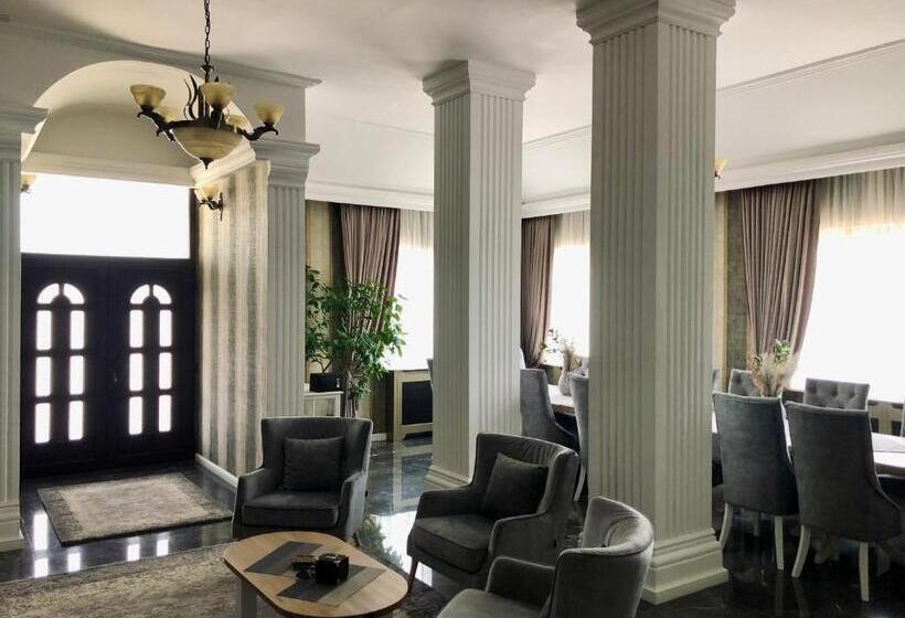 פנסיון Casa Vasu