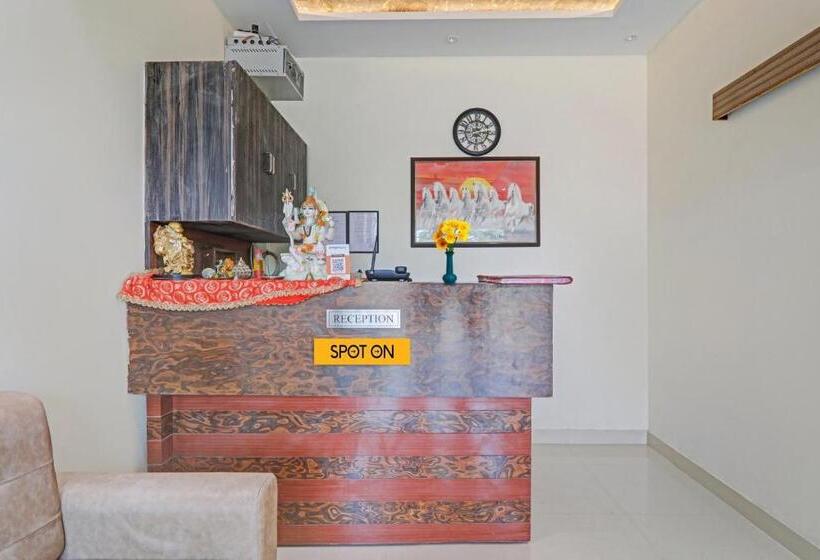 Spot On Hotel Brothers