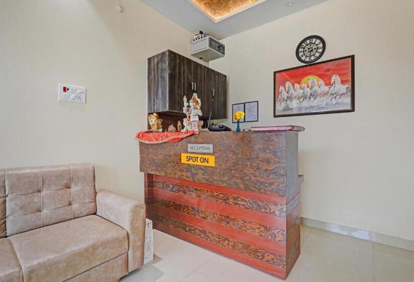 Spot On Hotel Brothers