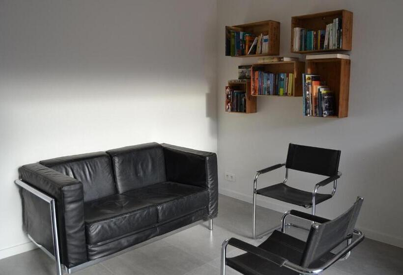 ベッドアンドブレックファースト Albecca