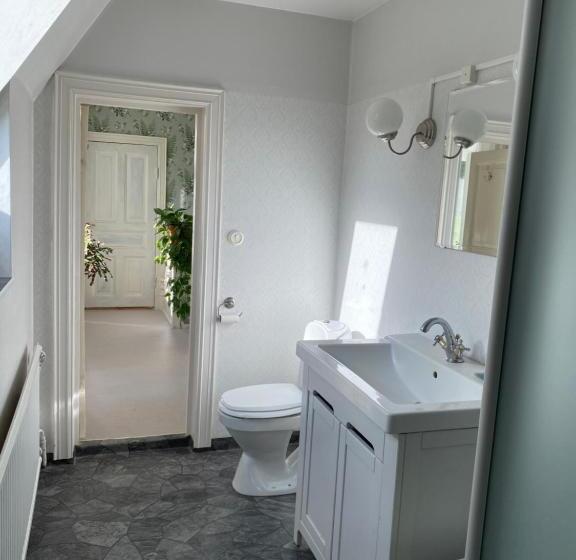 مبيت وإفطار Himmelskällan